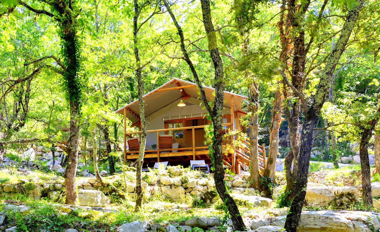 Cabanes Lodges Le Serviere Balazuc Rum bild